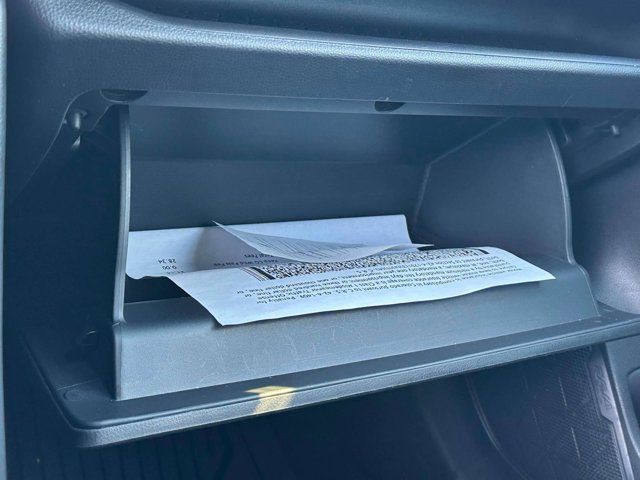 2024 Toyota RAV4 XLE 2024 Toyota RAV4 XLE