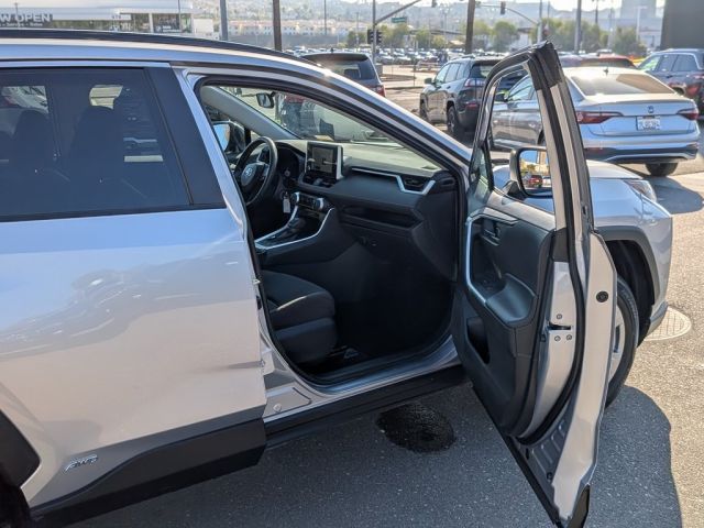 2024 Toyota RAV4 Hybrid LE 2024 Toyota RAV4 Hybrid LE