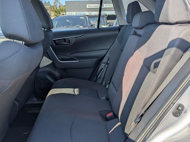 2024 Toyota RAV4 Hybrid LE 2024 Toyota RAV4 Hybrid LE