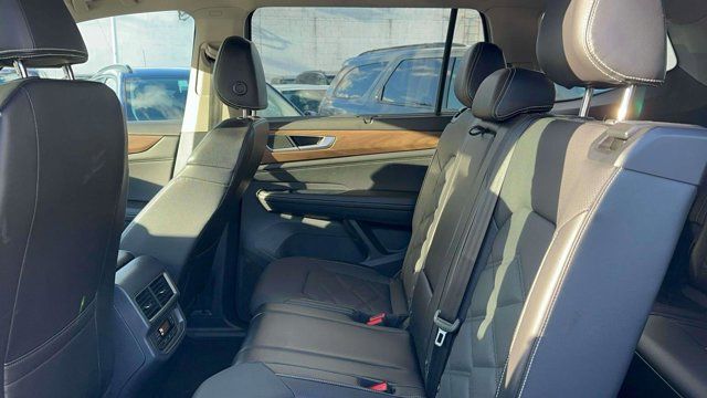 2024 Volkswagen Atlas 2.0T SE w/Technology 2024 Volkswagen Atlas 2.0T SE w/Technology