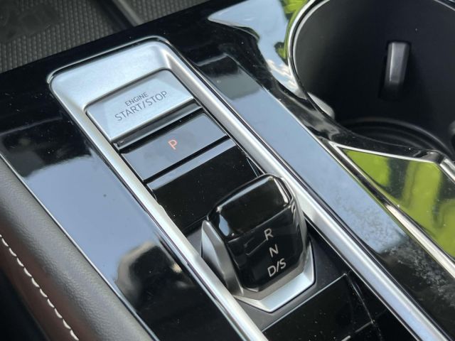 2024 Volkswagen Atlas 2.0T SE w/Technology 4MOTION