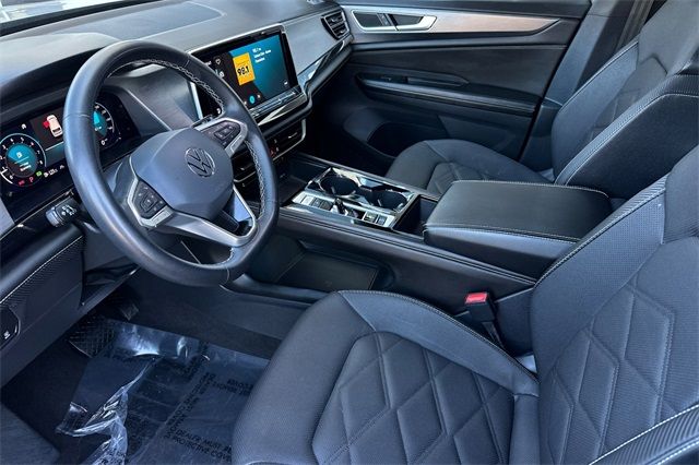 2024 Volkswagen Atlas Cross Sport 2.0T SE w/Technology