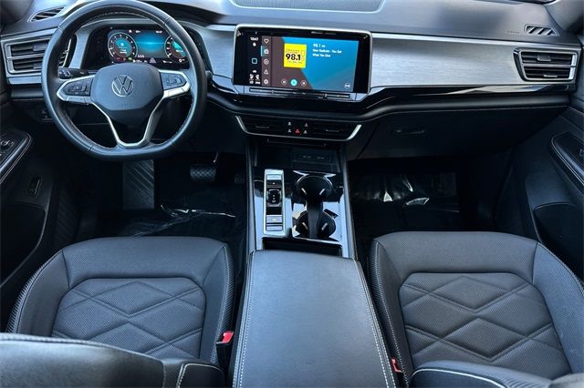 2024 Volkswagen Atlas Cross Sport 2.0T SE w/Technology