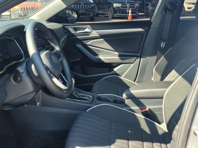 2024 Volkswagen Jetta Sport Auto