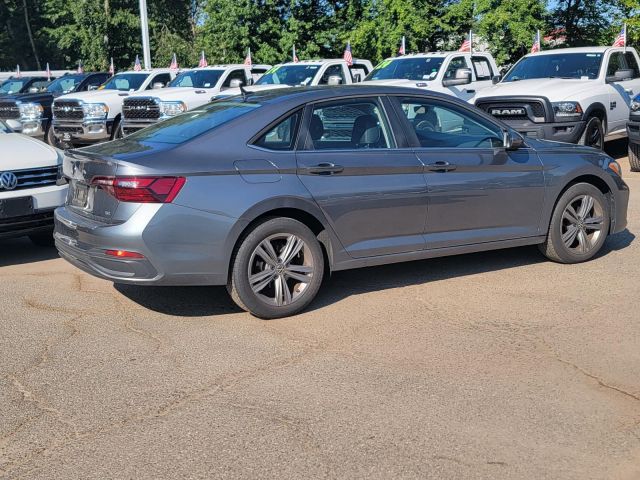 2024 Volkswagen Jetta SE Auto