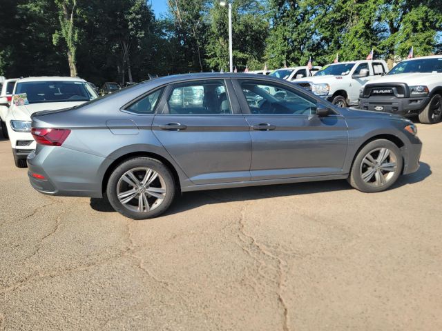 2024 Volkswagen Jetta SE Auto