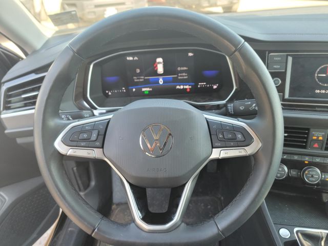 2024 Volkswagen Jetta SE Auto
