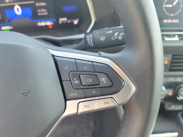 2024 Volkswagen Jetta SE Auto