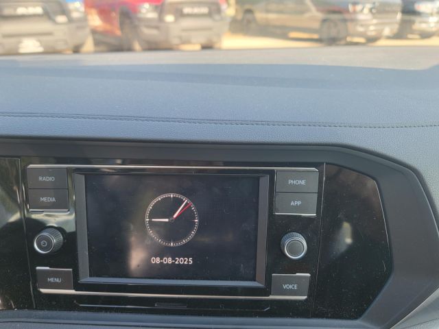 2024 Volkswagen Jetta SE Auto