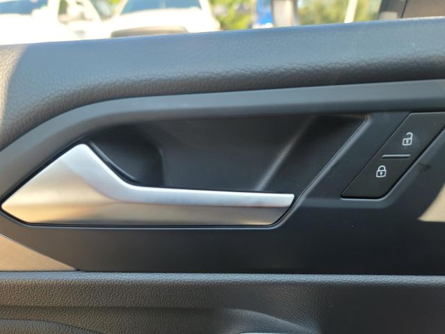 2024 Volkswagen Jetta SE Auto