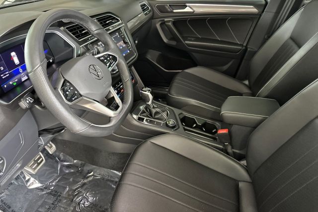 2024 Volkswagen Tiguan 2.0T SE R-Line Black 2024 Volkswagen Tiguan 2.0T SE R-Line Black