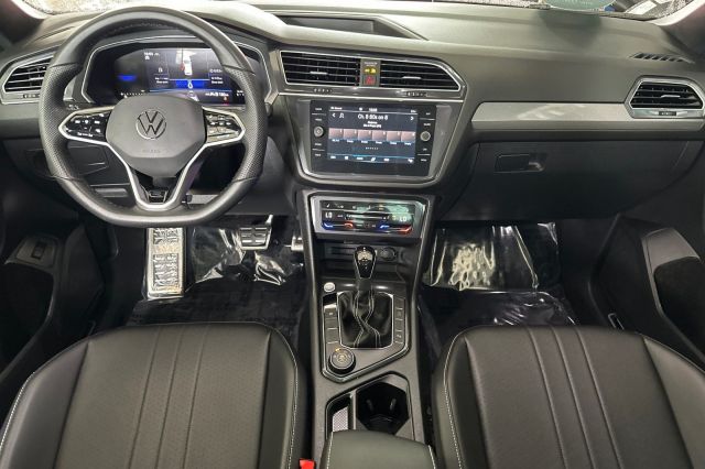 2024 Volkswagen Tiguan 2.0T SE R-Line Black 2024 Volkswagen Tiguan 2.0T SE R-Line Black