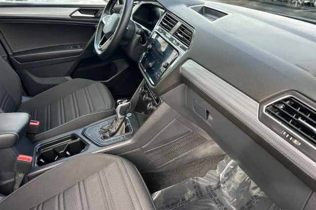 2024 Volkswagen Tiguan 2.0T S