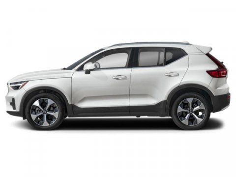 2024 Volvo XC40 Ultimate Bright Theme