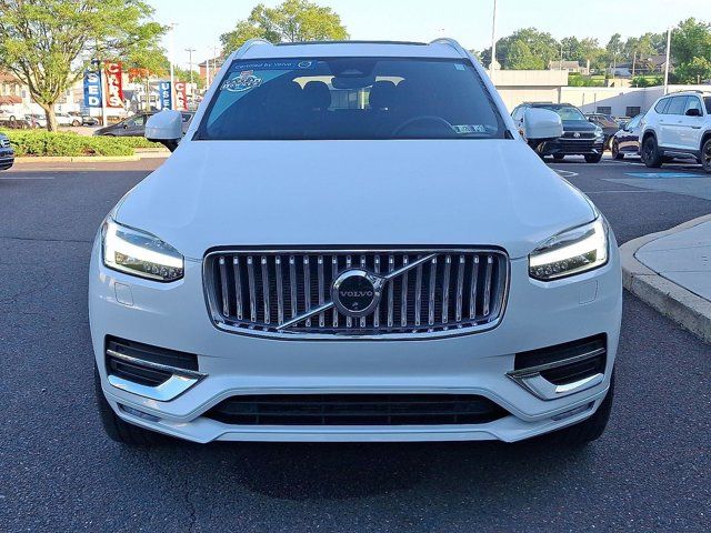 2024 Volvo XC90 Plus Bright Theme