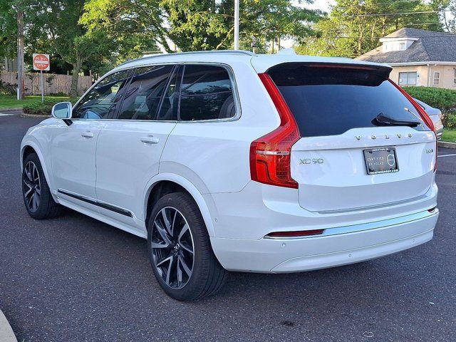 2024 Volvo XC90 Plus Bright Theme