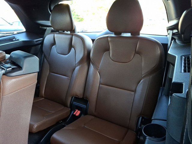 2024 Volvo XC90 Plus Bright Theme