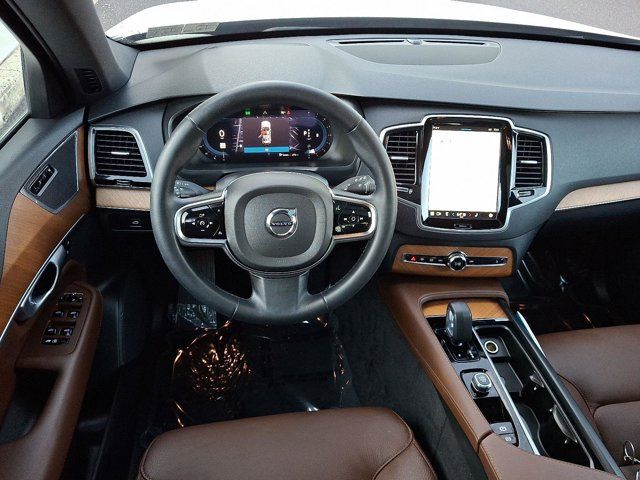 2024 Volvo XC90 Plus Bright Theme
