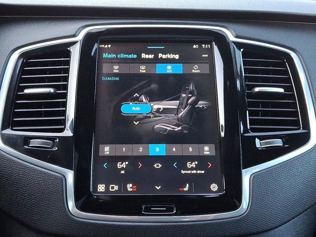 2024 Volvo XC90 Plus Bright Theme