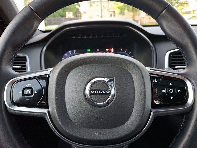 2024 Volvo XC90 Plus Bright Theme