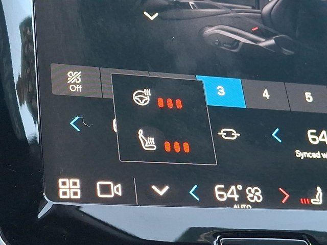 2024 Volvo XC90 Plus Bright Theme