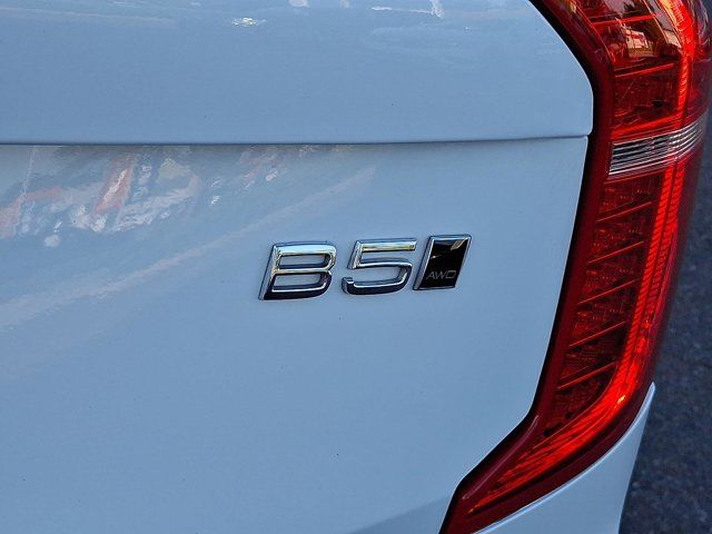 2024 Volvo XC90 Plus Bright Theme