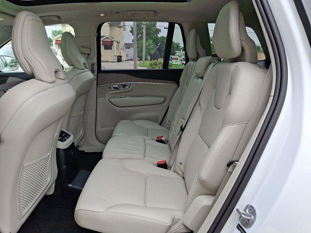 2024 Volvo XC90 Recharge Plug-In Hybrid Plus Bright Theme