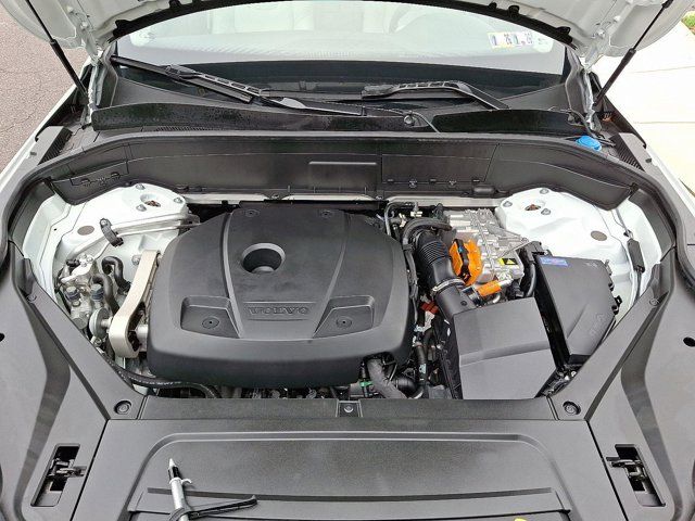 2024 Volvo XC90 Recharge Plug-In Hybrid Plus Bright Theme