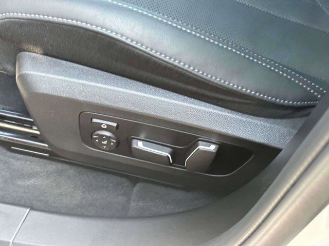 2025 BMW X3 30 xDrive 2025 BMW X3 30 xDrive