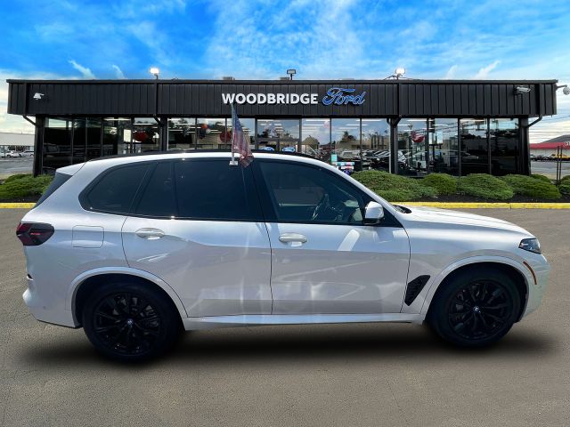 2025 BMW X5 xDrive50e Plug-In Hybrid