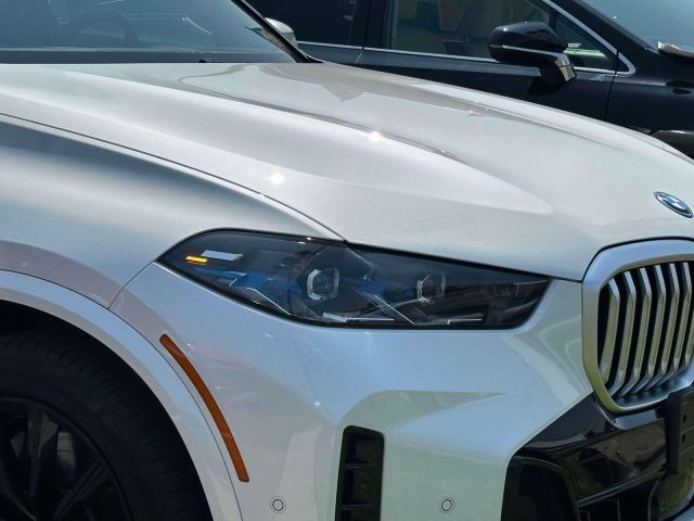 2025 BMW X5 xDrive50e Plug-In Hybrid