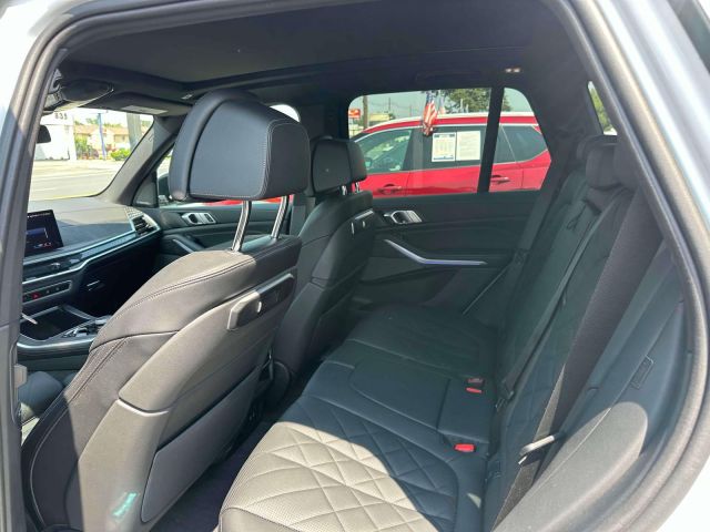 2025 BMW X5 xDrive50e Plug-In Hybrid