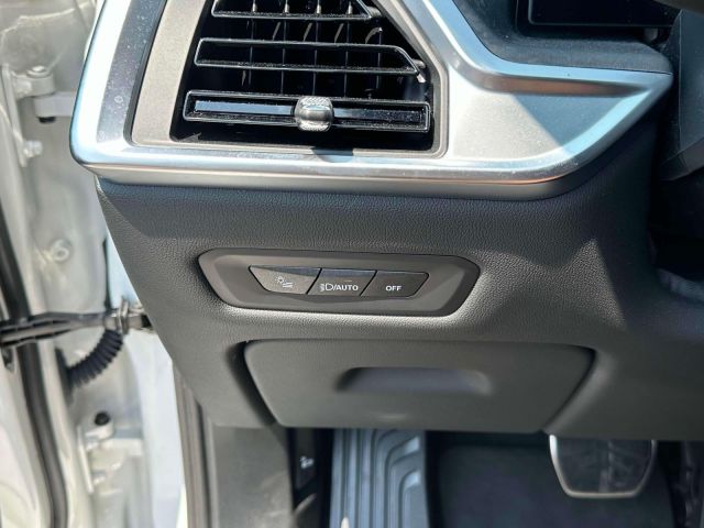 2025 BMW X5 xDrive50e Plug-In Hybrid