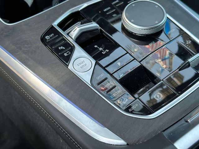 2025 BMW X5 xDrive50e Plug-In Hybrid