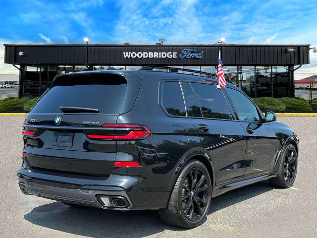 2025 BMW X7 xDrive40i Sports Activity Vehicle