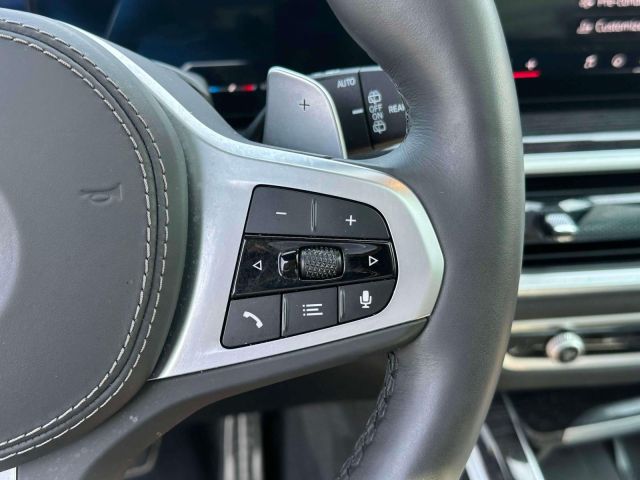 2025 BMW X7 xDrive40i Sports Activity Vehicle
