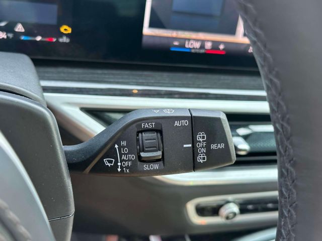 2025 BMW X7 xDrive40i Sports Activity Vehicle