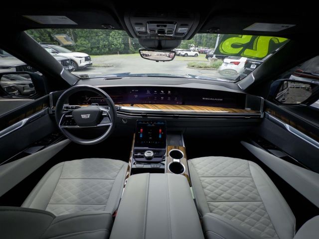 2025 Cadillac Escalade Sport Platinum