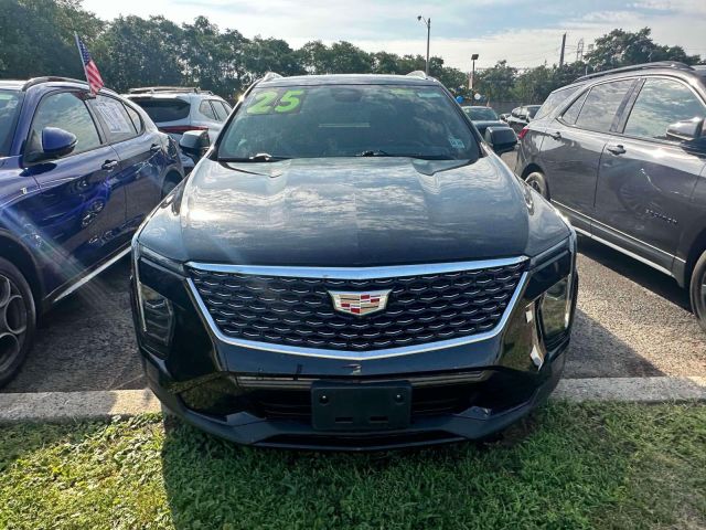 2025 Cadillac XT4 AWD 4dr Premium Luxury