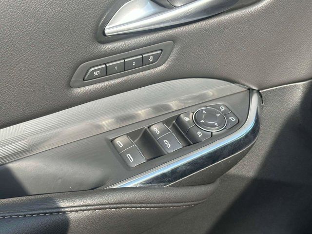 2025 Cadillac XT4 AWD Premium Luxury