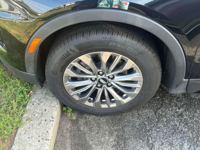 2025 Cadillac XT4 AWD 4dr Premium Luxury