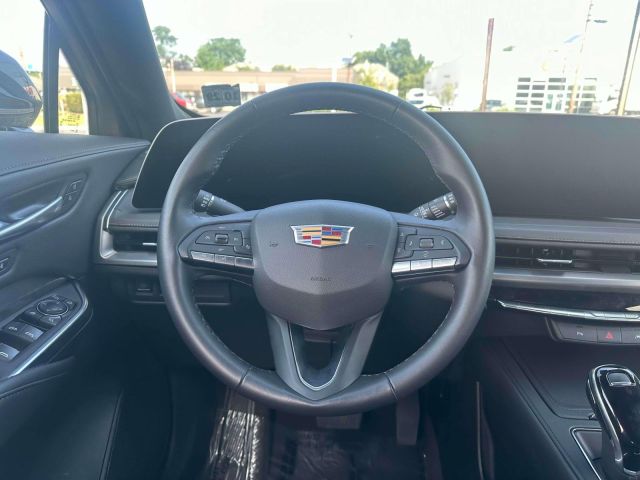 2025 Cadillac XT4 AWD 4dr Premium Luxury