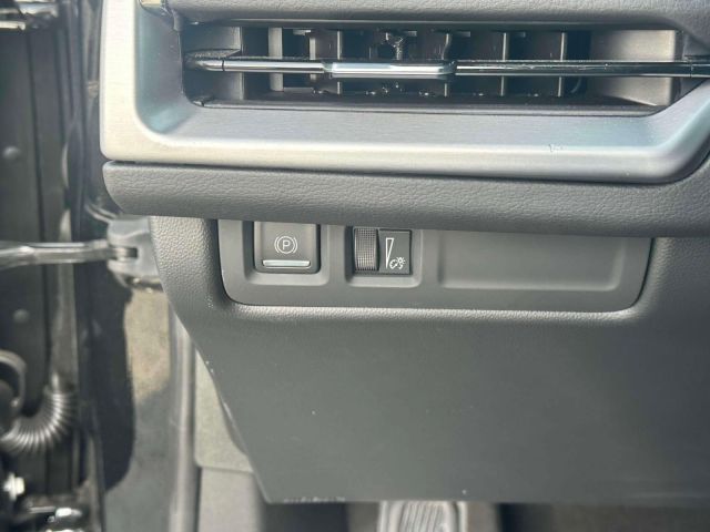 2025 Cadillac XT4 AWD 4dr Premium Luxury