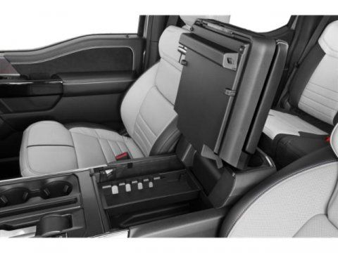 2025 Ford F-150 Lightning Platinum