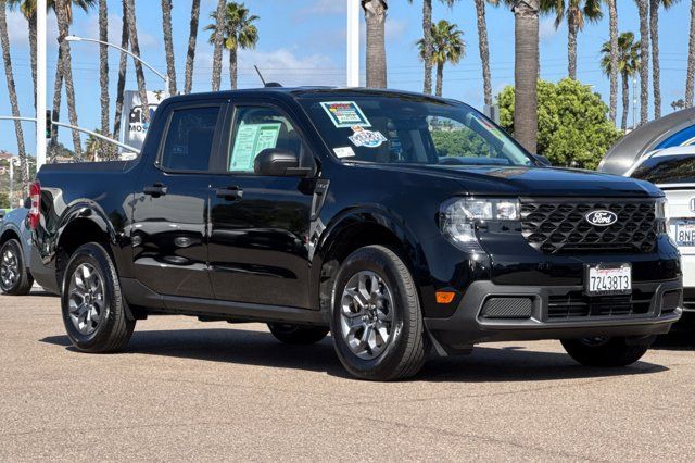 2025 Ford Maverick XLT Pre-Owned 2025 Ford Maverick XLT Pre-Owned