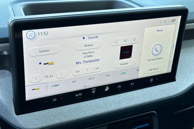 2025 Ford Maverick XLT Pre-Owned 2025 Ford Maverick XLT Pre-Owned