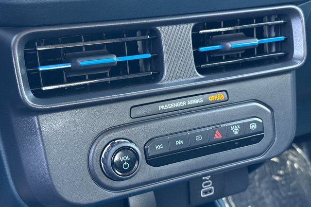 2025 Ford Maverick XLT Pre-Owned 2025 Ford Maverick XLT Pre-Owned