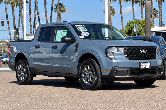 2025 Ford Maverick XLT Pre-Owned 2025 Ford Maverick XLT Pre-Owned