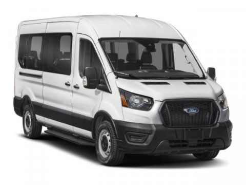 2025 Ford Transit Passenger Wagon XLT