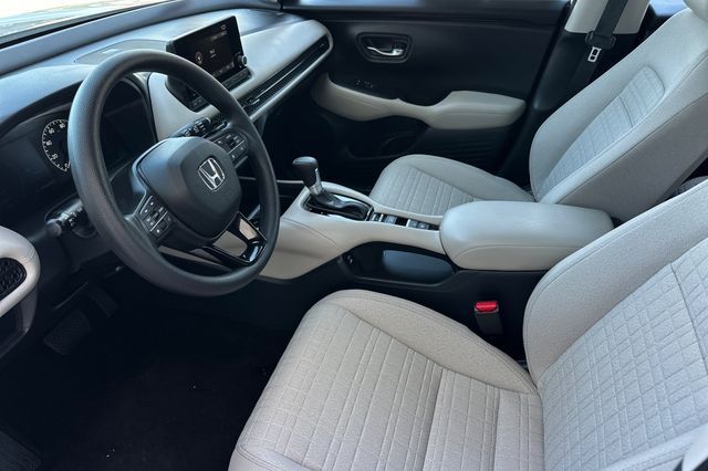 2025 Honda HR-V LX